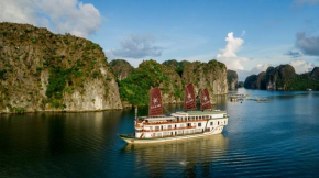 Heritage Line Ylang Cruise - Halong Bay & Lan Ha Bay